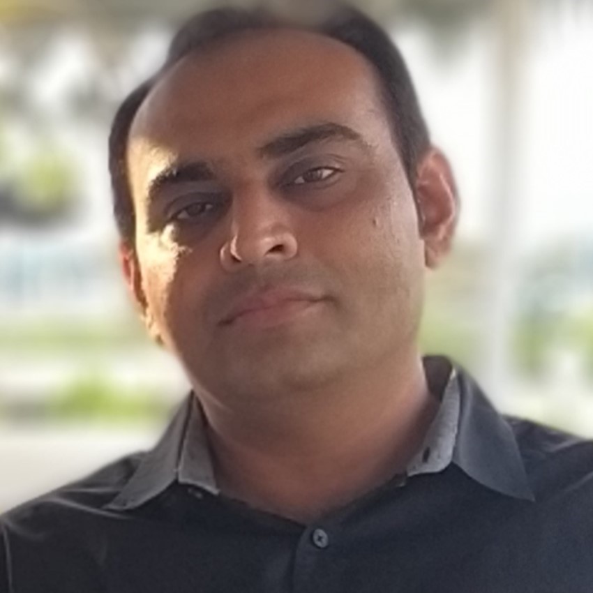 https://strongroots.sapratigs.com/wp-content/uploads/2023/03/dhiren.jpeg